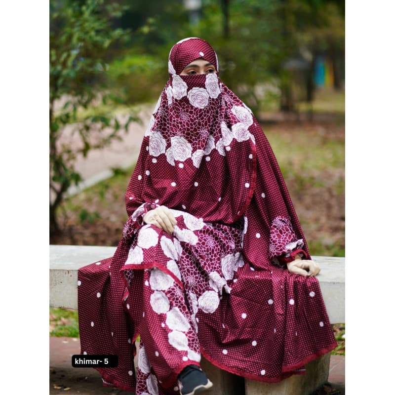 1771240637358_red khimar 3.webp