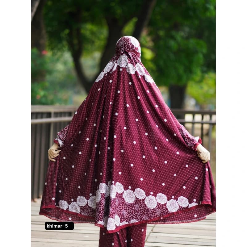 1771240637359_red khimar 2.webp