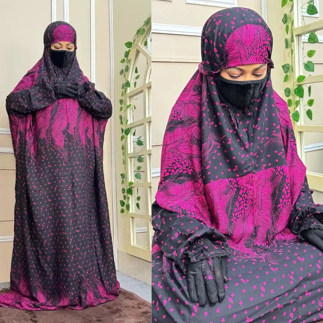 Salat long khimar in black and magenta pink printed design, modest and comfortable prayer wear
