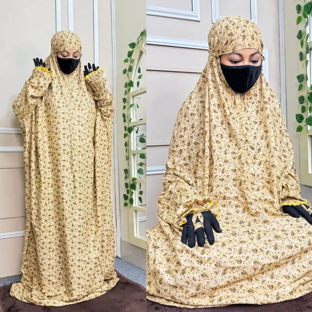 Salat long khimar in cream and light brown floral print, modest and comfortable prayer wear for women