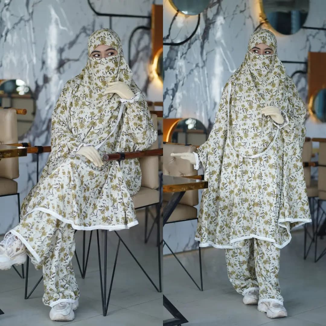 pluzu khimar